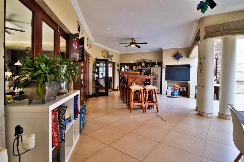 6 Bedroom Property for Sale in White River Country Estate Mpumalanga