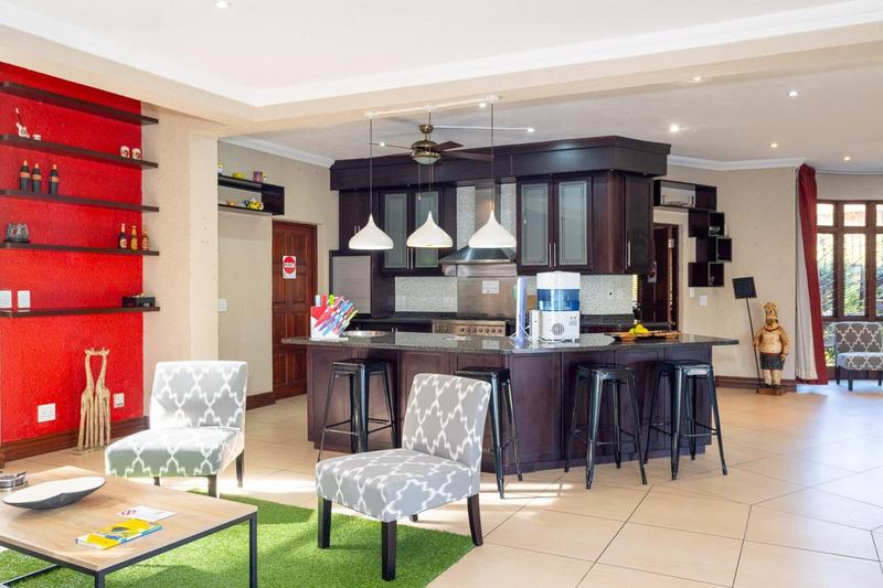 6 Bedroom Property for Sale in White River Country Estate Mpumalanga