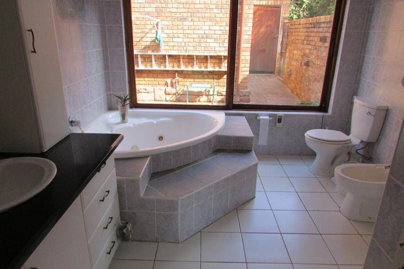 3 Bedroom Property for Sale in White River Country Estate Mpumalanga