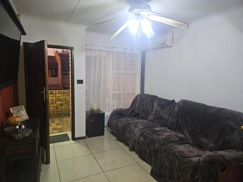 1 Bedroom Property for Sale in Middelburg Mpumalanga