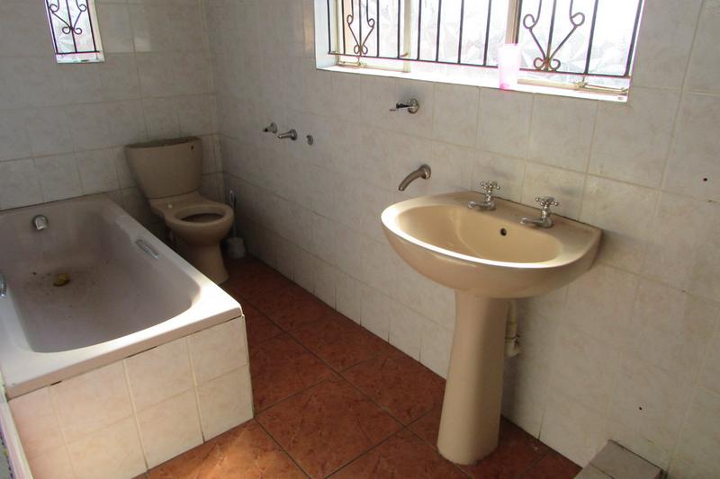 4 Bedroom Property for Sale in Kamagugu Mpumalanga