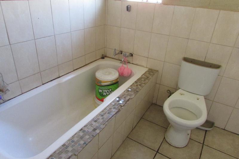 4 Bedroom Property for Sale in Kamagugu Mpumalanga