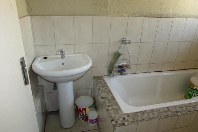 4 Bedroom Property for Sale in Kamagugu Mpumalanga