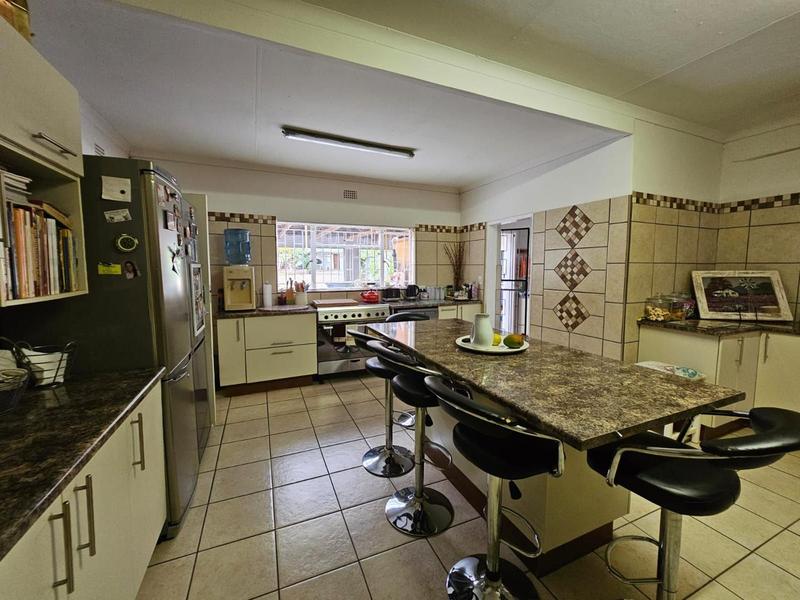 10 Bedroom Property for Sale in White River Mpumalanga