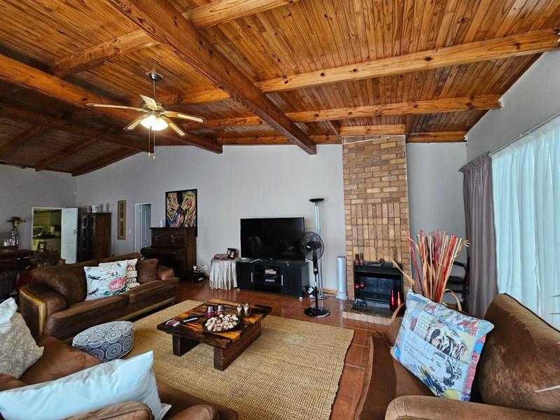 10 Bedroom Property for Sale in White River Mpumalanga