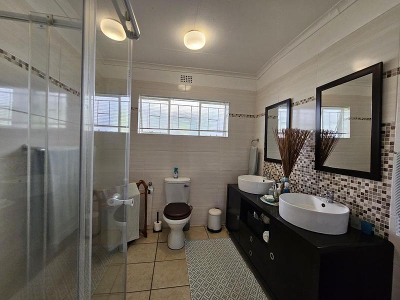 10 Bedroom Property for Sale in White River Mpumalanga