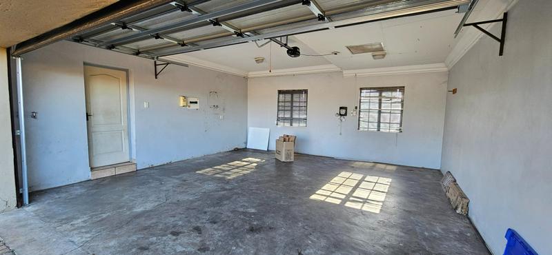 3 Bedroom Property for Sale in Aerorand Mpumalanga