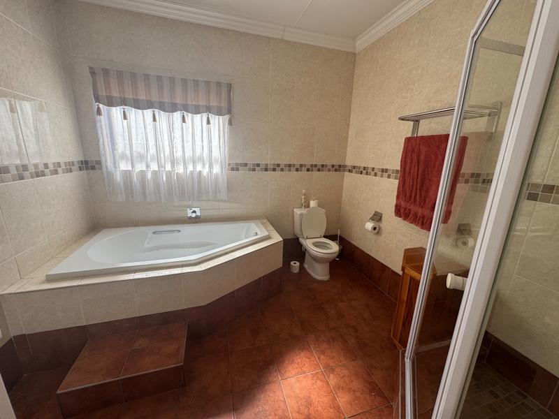 4 Bedroom Property for Sale in Clubville Mpumalanga