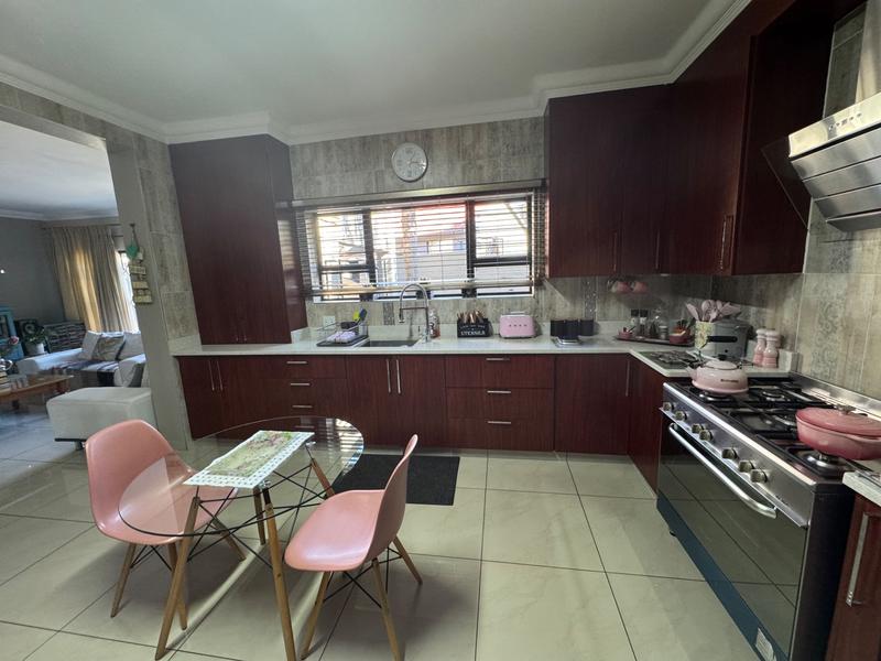 5 Bedroom Property for Sale in Clubville Mpumalanga