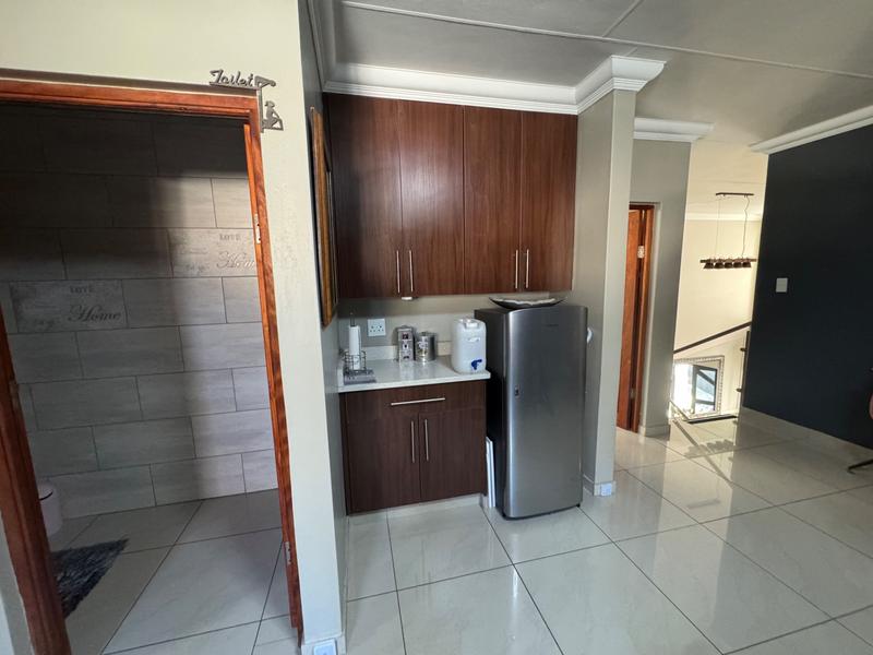 5 Bedroom Property for Sale in Clubville Mpumalanga