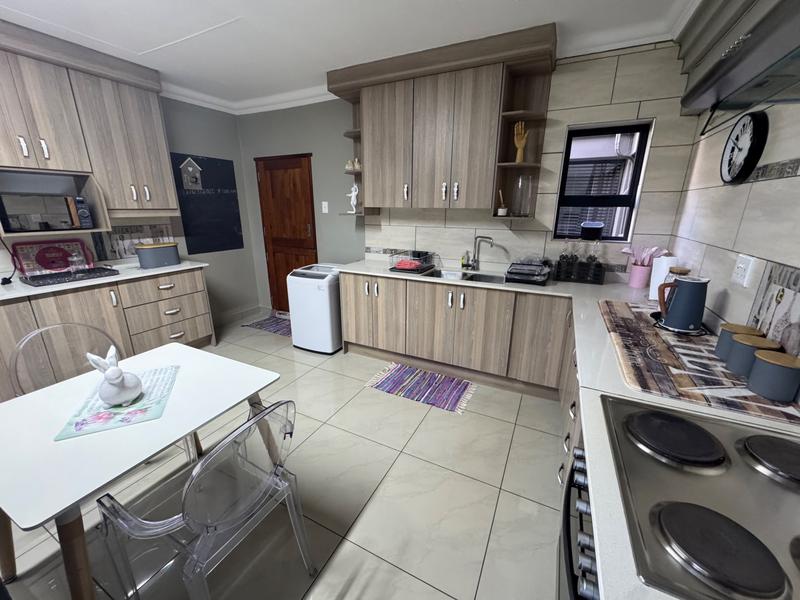 5 Bedroom Property for Sale in Clubville Mpumalanga