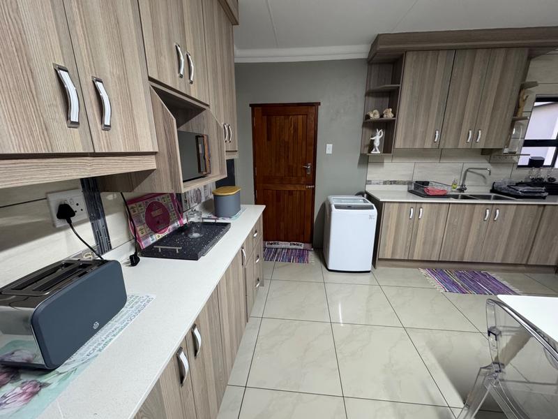 5 Bedroom Property for Sale in Clubville Mpumalanga