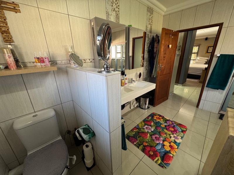 5 Bedroom Property for Sale in Clubville Mpumalanga