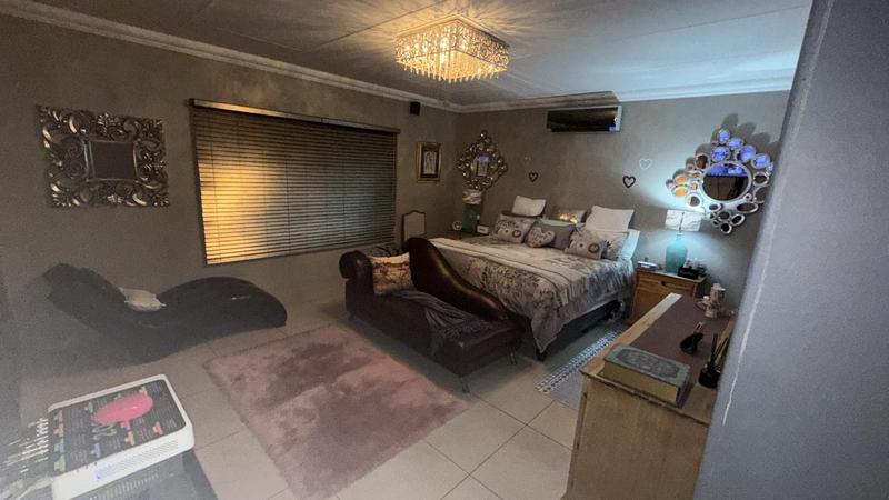 5 Bedroom Property for Sale in Clubville Mpumalanga
