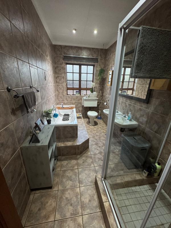 3 Bedroom Property for Sale in Gholfsig Mpumalanga