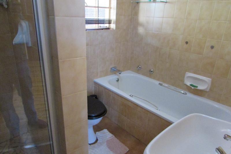 6 Bedroom Property for Sale in White River Ext 5 Mpumalanga