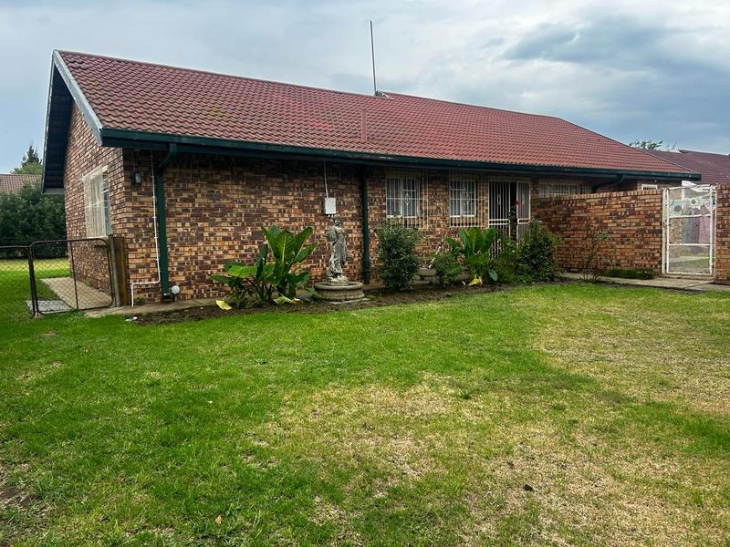 3 Bedroom Property for Sale in Kosmos Park Mpumalanga
