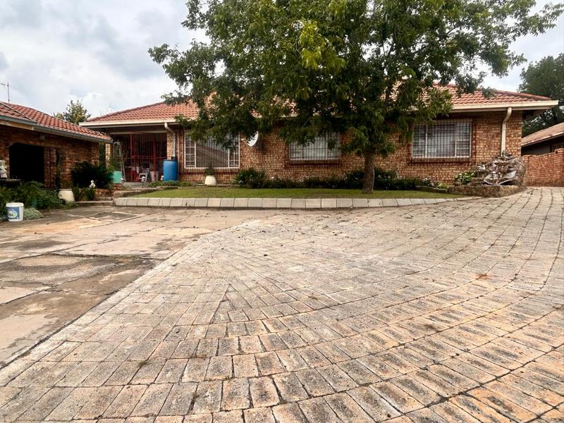 3 Bedroom Property for Sale in Kosmos Park Mpumalanga
