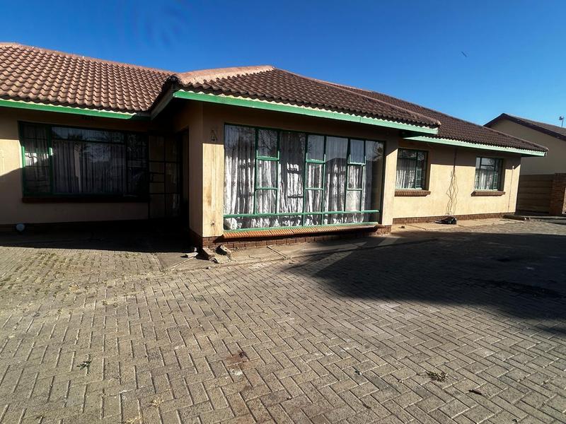 3 Bedroom Property for Sale in Kosmos Park Mpumalanga