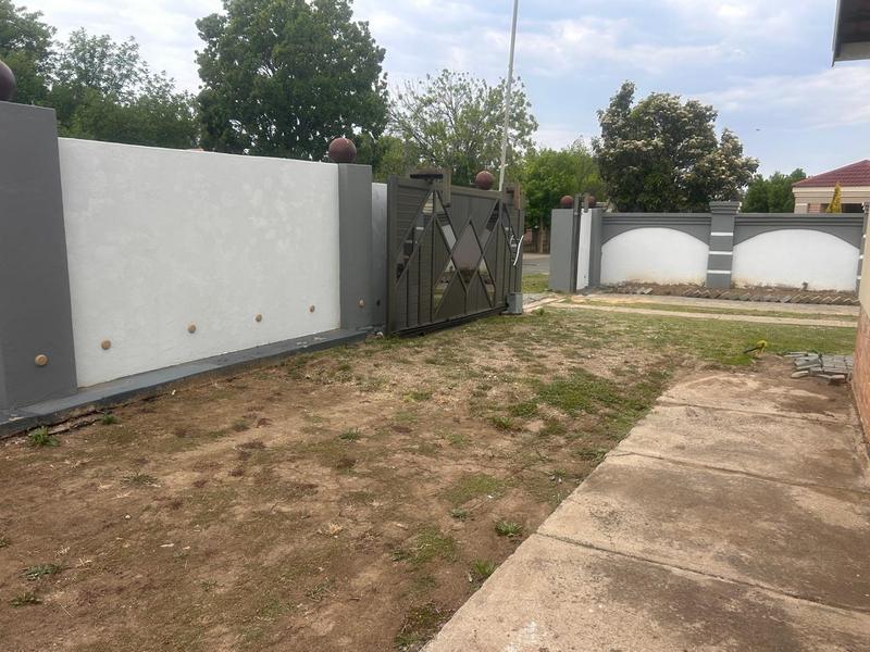3 Bedroom Property for Sale in Kosmos Park Mpumalanga