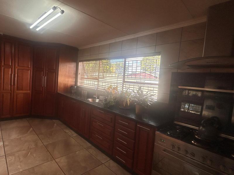 5 Bedroom Property for Sale in Meyerville Mpumalanga