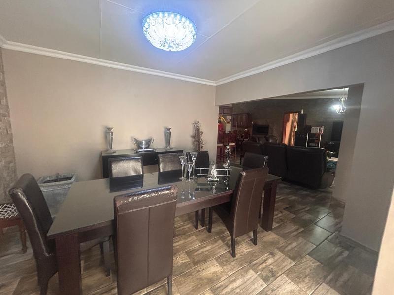 5 Bedroom Property for Sale in Meyerville Mpumalanga