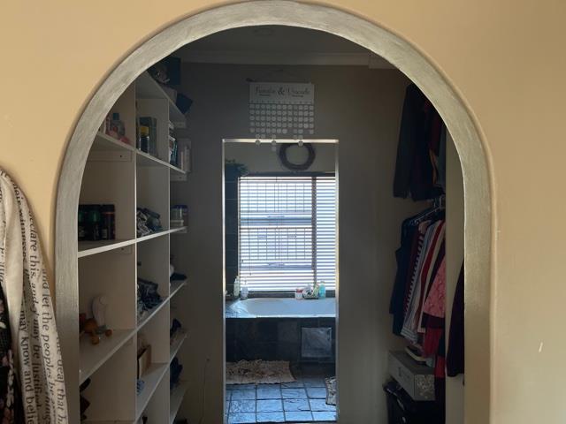 6 Bedroom Property for Sale in Standerton Mpumalanga