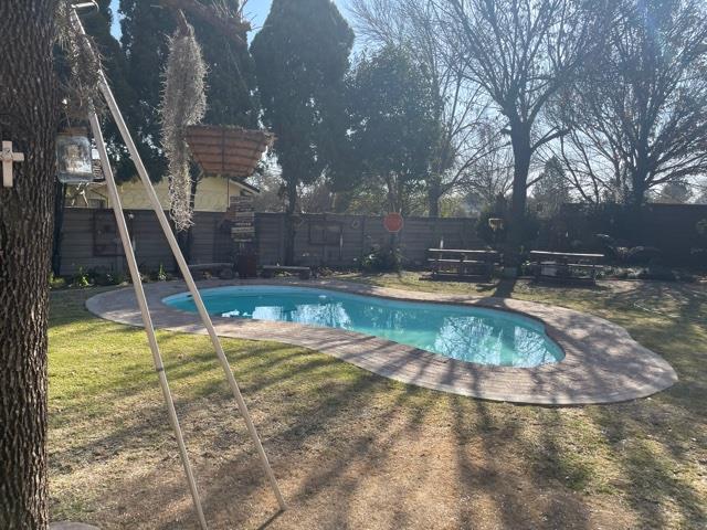 6 Bedroom Property for Sale in Standerton Mpumalanga