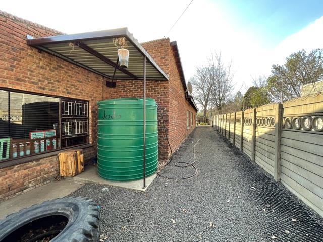 6 Bedroom Property for Sale in Standerton Mpumalanga