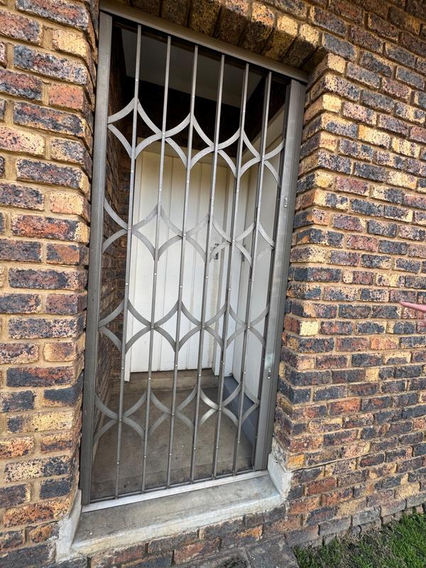 4 Bedroom Property for Sale in Gholfsig Mpumalanga