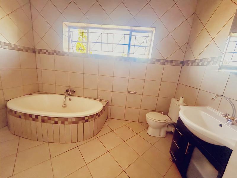 4 Bedroom Property for Sale in Standerton Mpumalanga