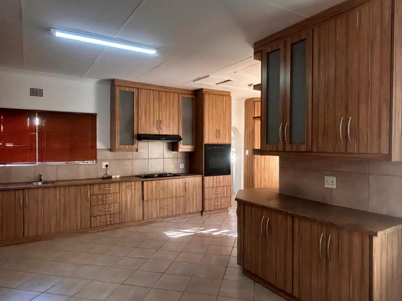 4 Bedroom Property for Sale in Standerton Mpumalanga