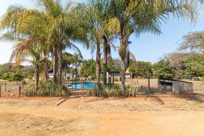 16 Bedroom Property for Sale in White River Estates Mpumalanga