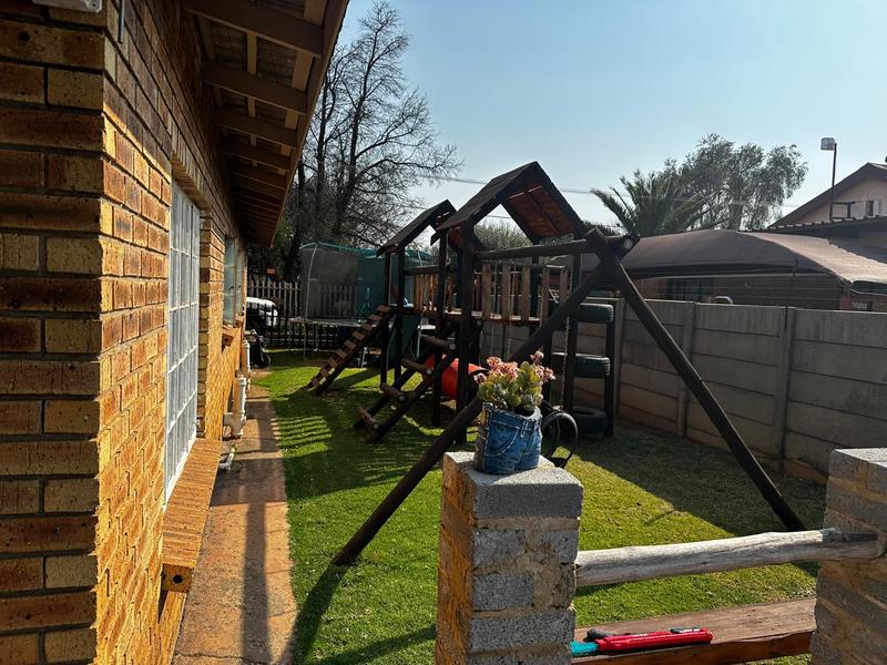 4 Bedroom Property for Sale in Eloff Mpumalanga