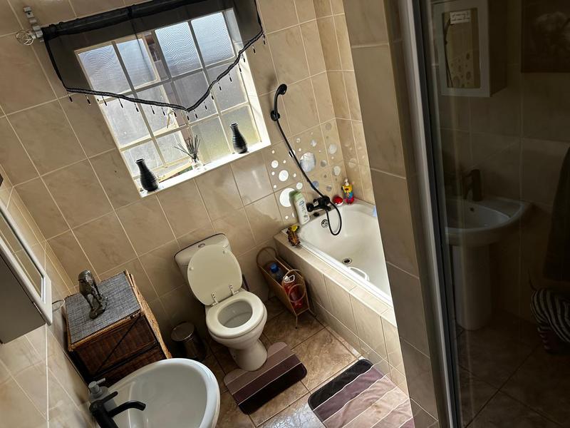 4 Bedroom Property for Sale in Eloff Mpumalanga