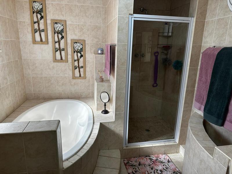 4 Bedroom Property for Sale in Eloff Mpumalanga
