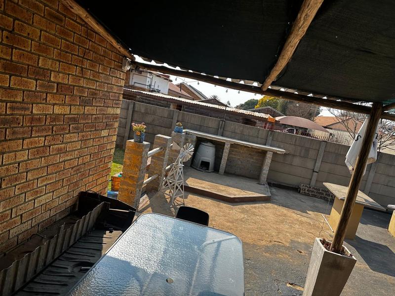 4 Bedroom Property for Sale in Eloff Mpumalanga