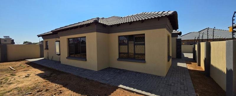 4 Bedroom Property for Sale in Aerorand Mpumalanga