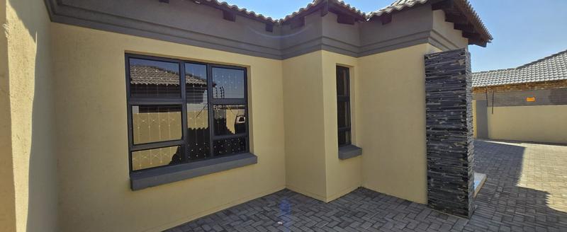 4 Bedroom Property for Sale in Aerorand Mpumalanga