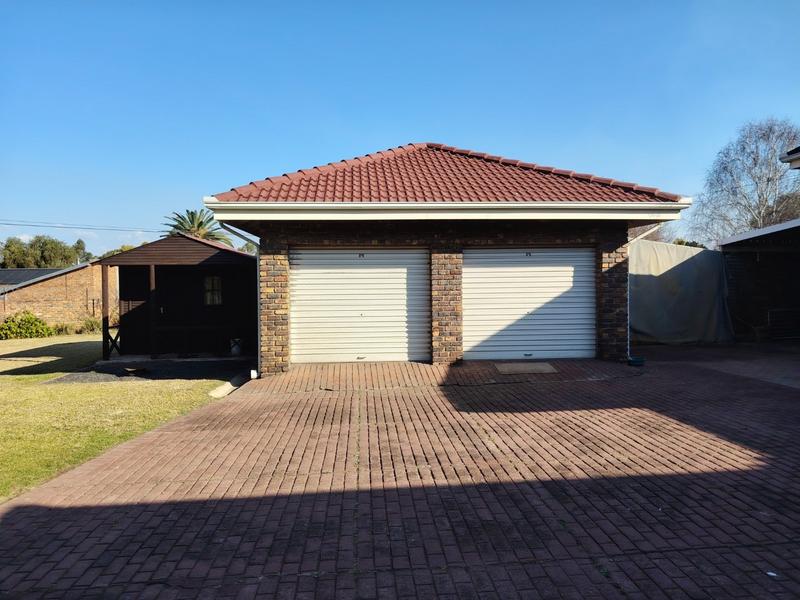 4 Bedroom Property for Sale in Gholfsig Mpumalanga