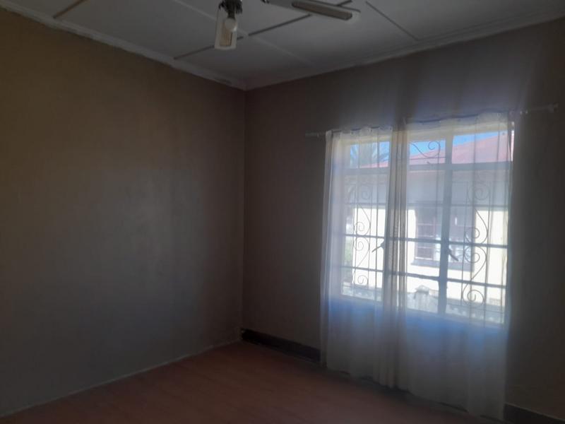 To Let 5 Bedroom Property for Rent in Ermelo Mpumalanga