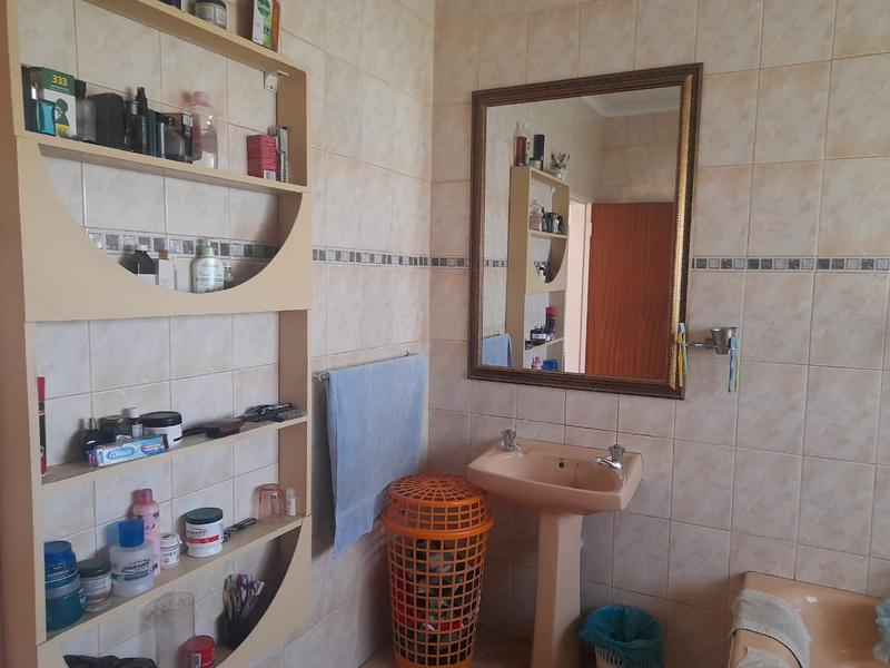 To Let 6 Bedroom Property for Rent in Ermelo Mpumalanga