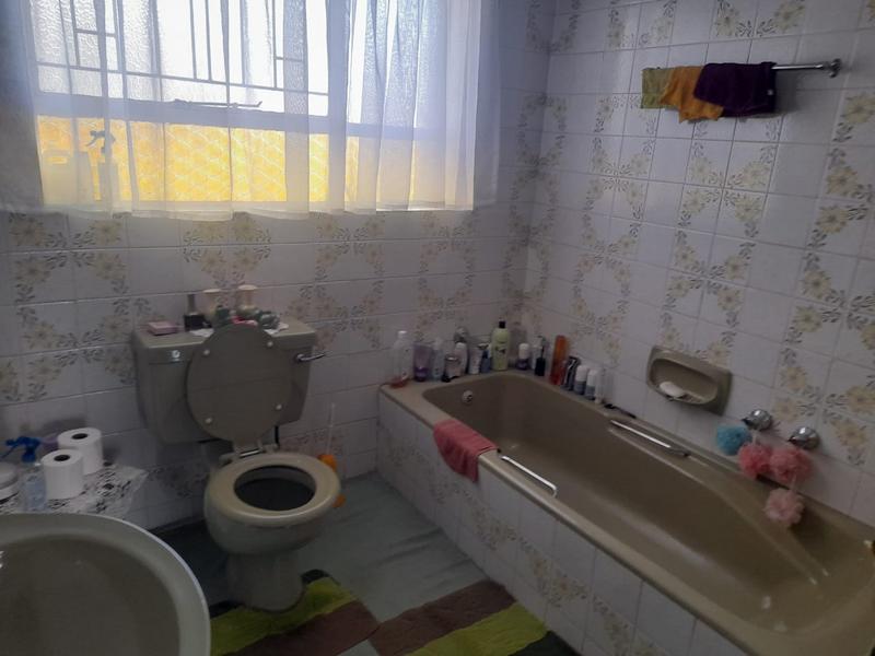 To Let 6 Bedroom Property for Rent in Ermelo Mpumalanga
