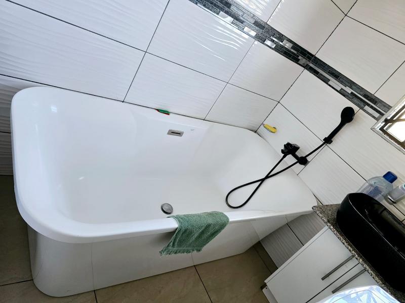 4 Bedroom Property for Sale in Ermelo Mpumalanga