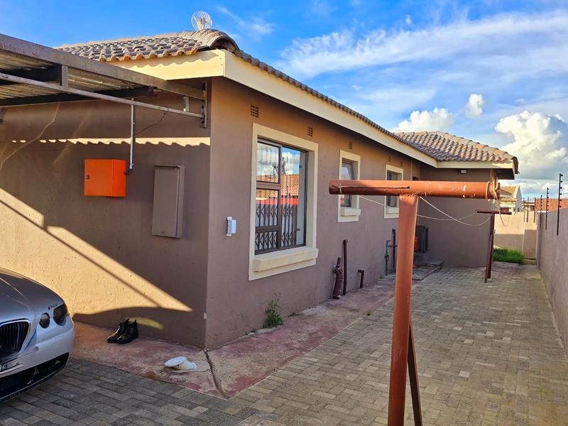 4 Bedroom Property for Sale in Ermelo Mpumalanga