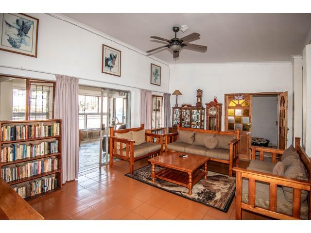 6 Bedroom Property for Sale in White River Ext 18 Mpumalanga