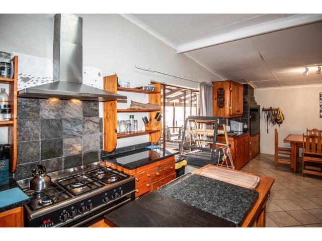 6 Bedroom Property for Sale in White River Ext 18 Mpumalanga