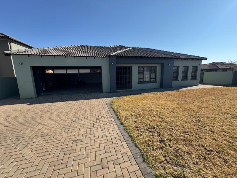 4 Bedroom Property for Sale in Aerorand Mpumalanga