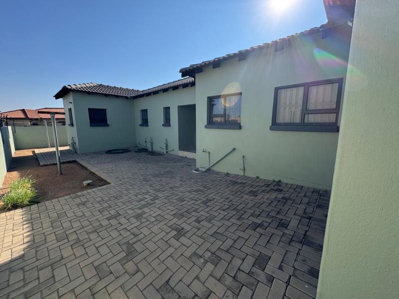 4 Bedroom Property for Sale in Aerorand Mpumalanga