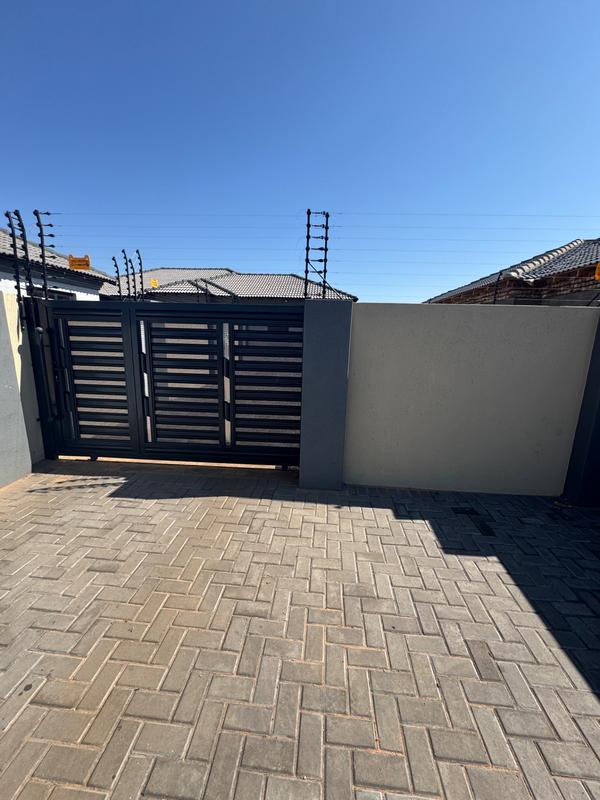 4 Bedroom Property for Sale in Aerorand Mpumalanga